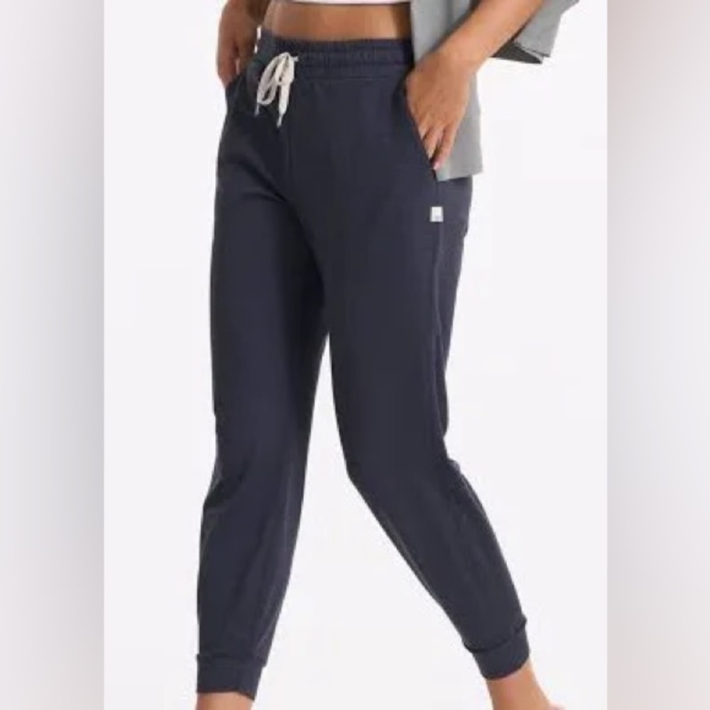 Vuori Performance Joggers Heather Black/Gray Large